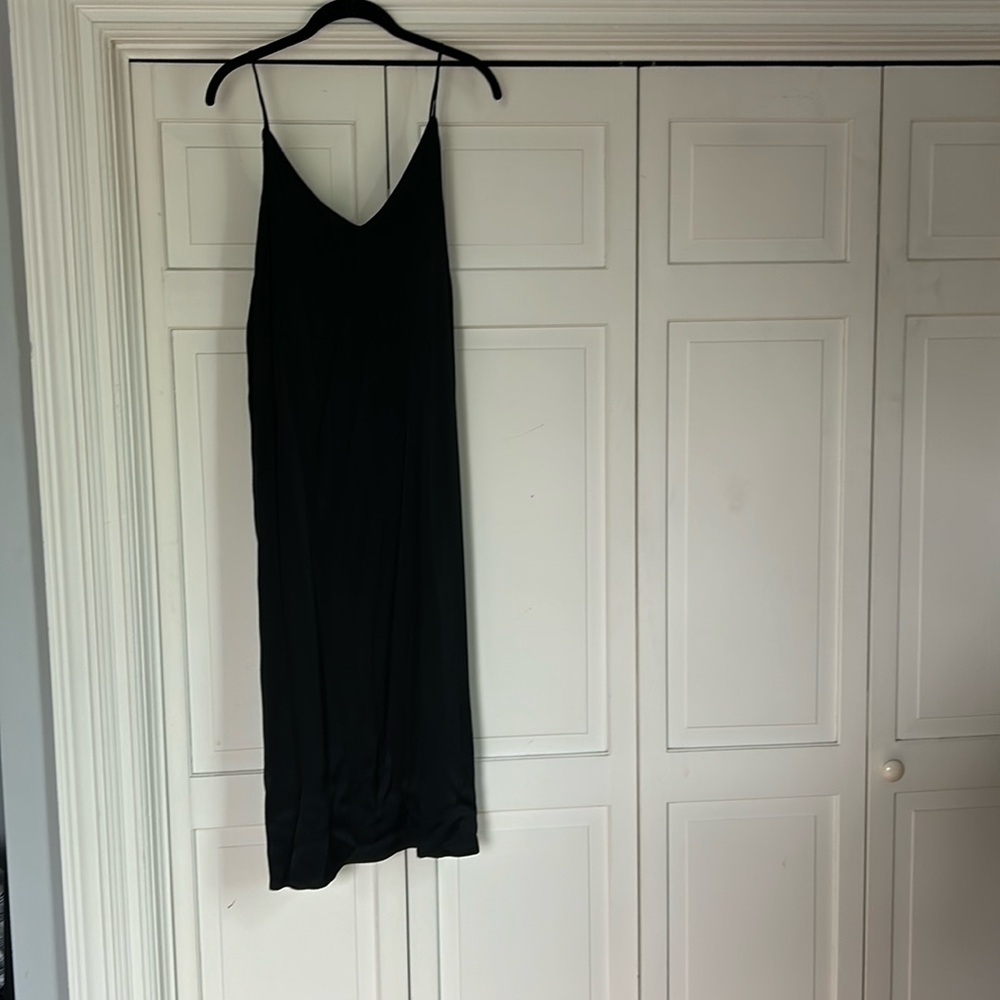 Black gap slip dress size 8